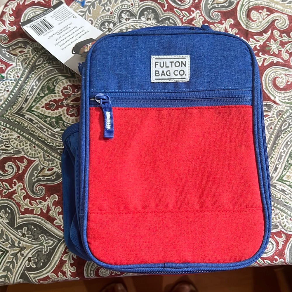 NWT insulated lunch tote
